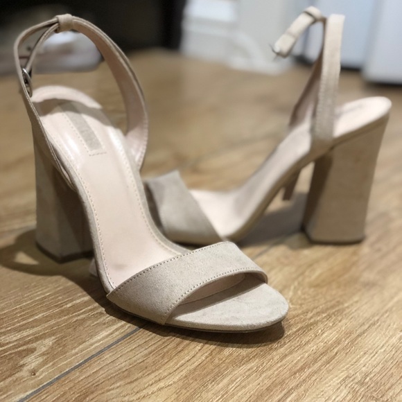 Forever 21 Shoes - Forever 21 Nude heels